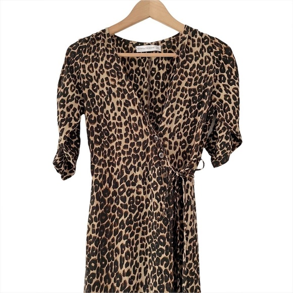 Faithfull The Brand Brown Leopard Print Crepe Wrap Midi Dress sz 2 - Picture 11 of 16